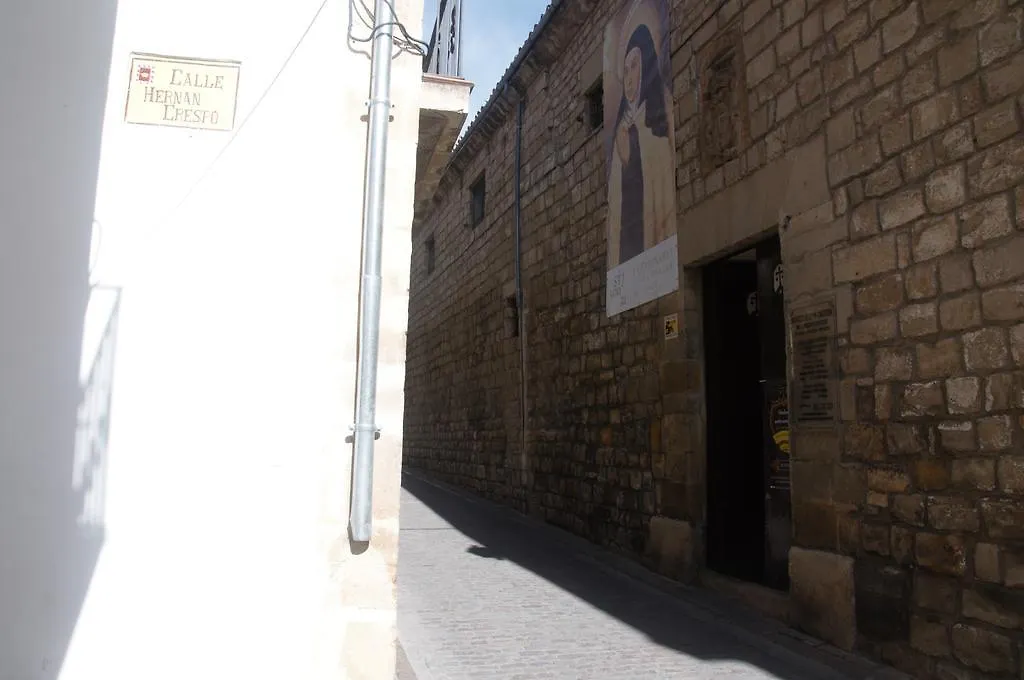 Arco De Las Descalzas Apartment Ubeda Spain