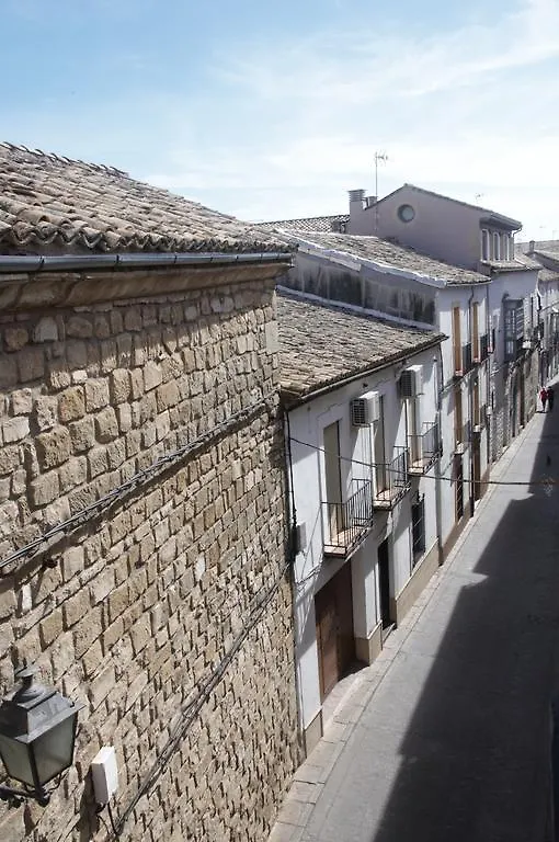 Arco De Las Descalzas Apartment Ubeda Spain